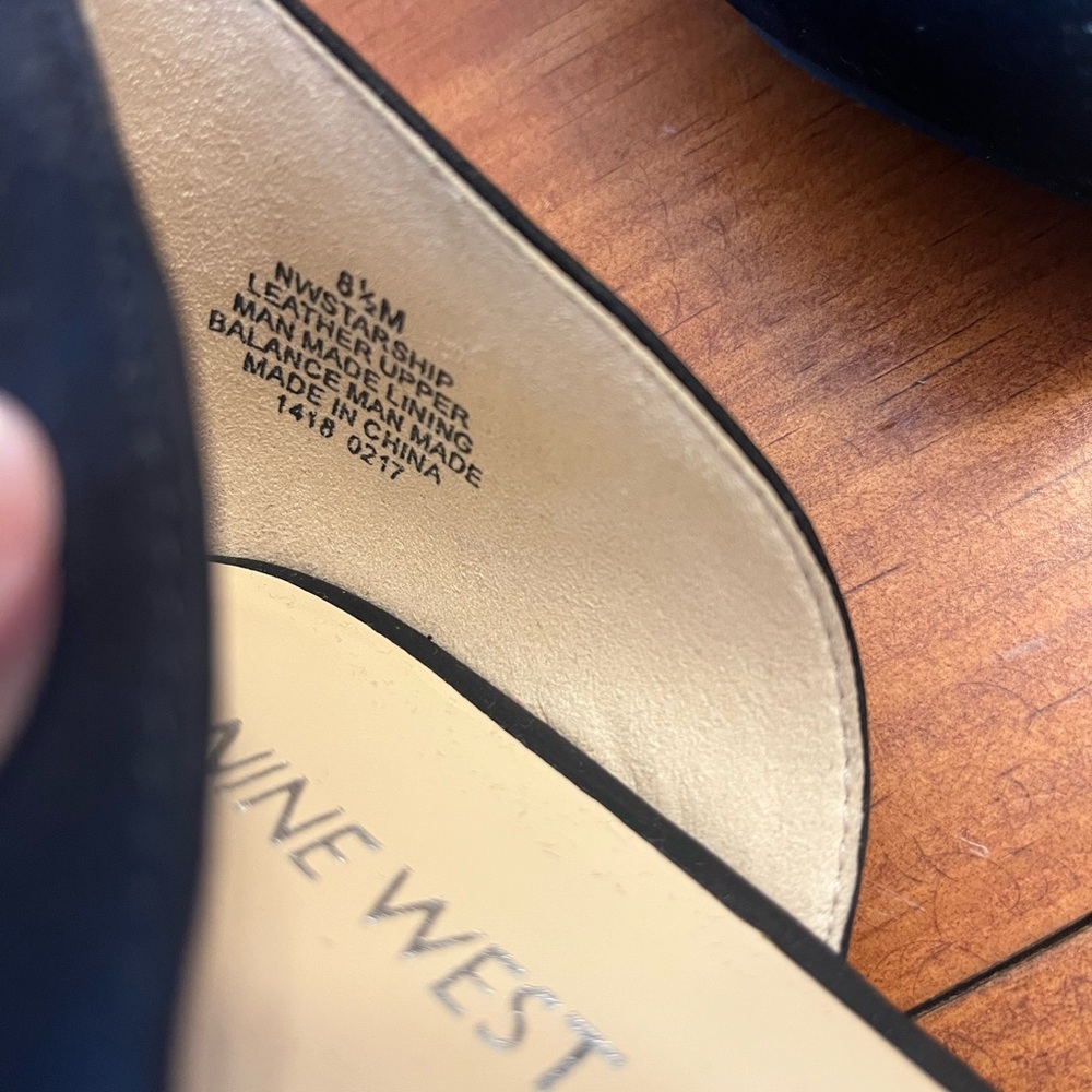 🟣🟣 Nine West Black Pointed-Toe D'Orsay Flats (size 8.5) - Picture 3 of 8
